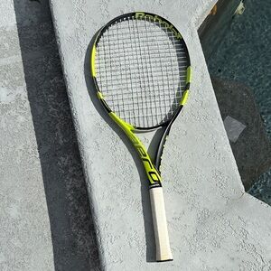 Babolat Pure Aero Lite tennis racquet